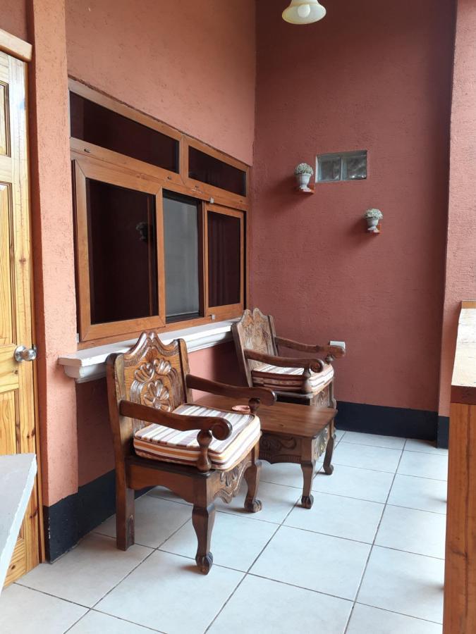 Hotel Utz Jay Panajachel Esterno foto