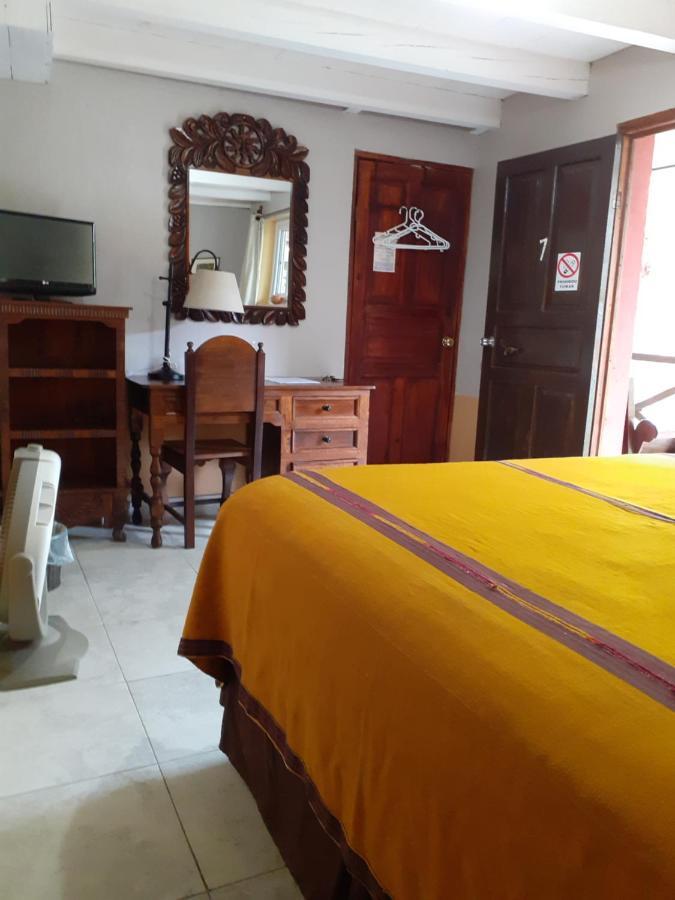 Hotel Utz Jay Panajachel Esterno foto