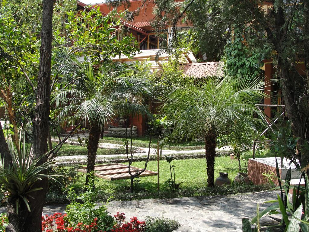 Hotel Utz Jay Panajachel Esterno foto