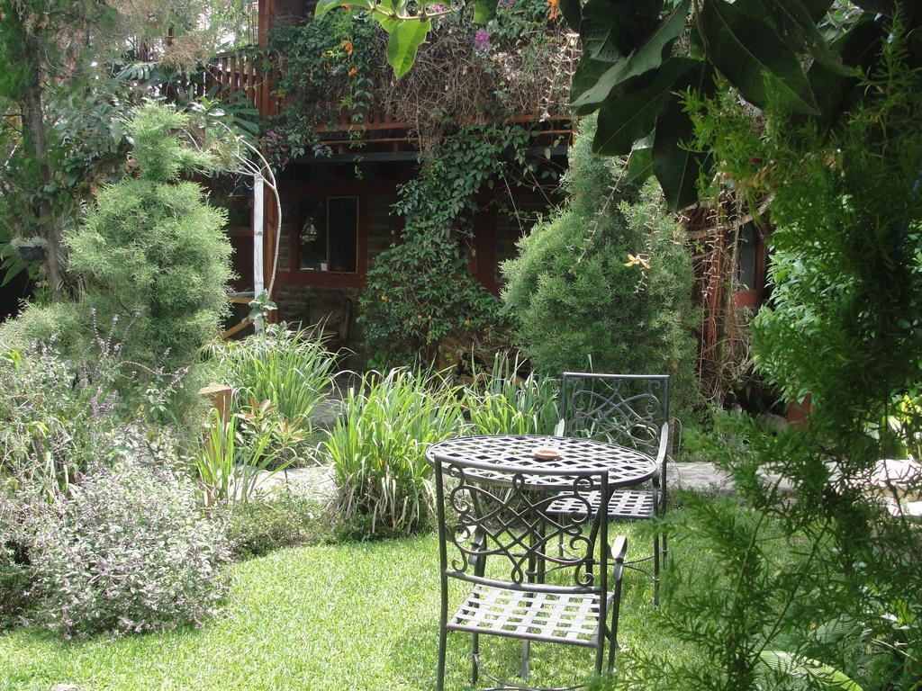 Hotel Utz Jay Panajachel Esterno foto