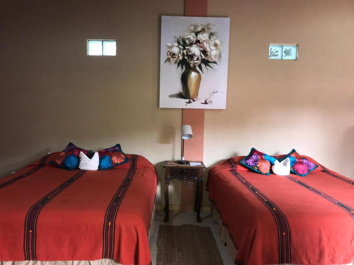 Hotel Utz Jay Panajachel Esterno foto